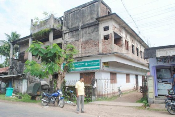 Kamalpur : United Bank of India turns into a den of problem for the consumers